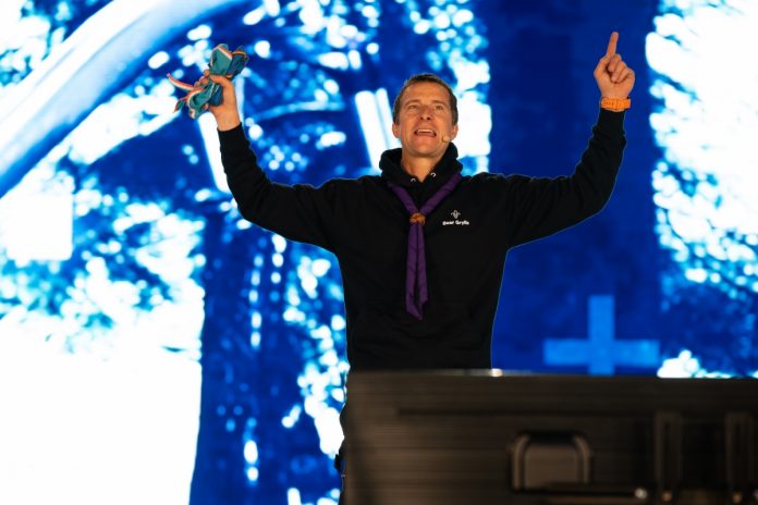 skauting-zahranicie-bear-grylls-wsj2019